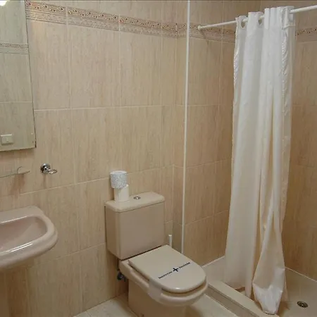 Puerto Del Carmen Sleeps 5 With Pool *