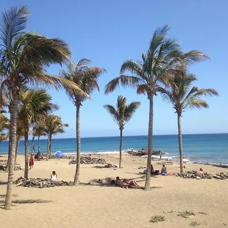 Puerto Del Carmen Sleeps 5 With Pool