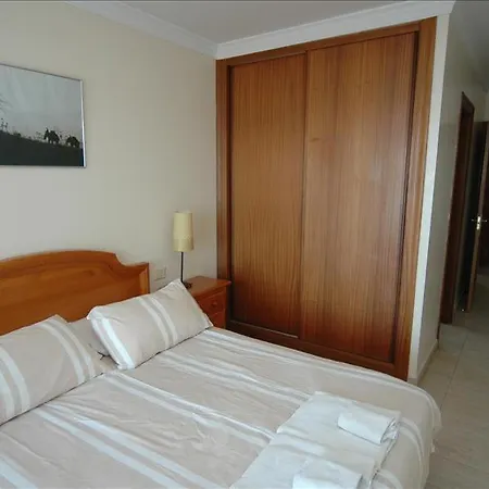 Villa Puerto Del Carmen Sleeps 5 With Pool *